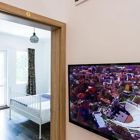 Apartment Center Big Family With Garden View