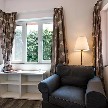 Center Big Family With Garden View Apartment