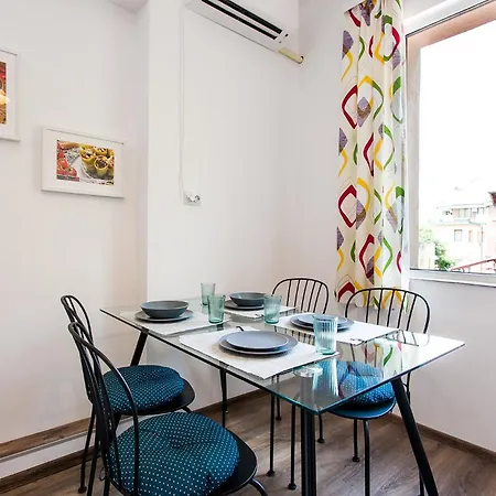 Center Big Family With Garden View Apartment *