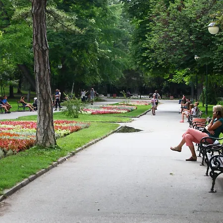 Apartment Center Big Family With Garden View Plovdiv